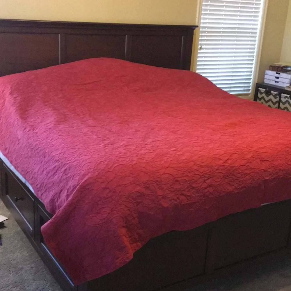 POTTERY BARN | Red King Floral Jacquard Cotton Blanket